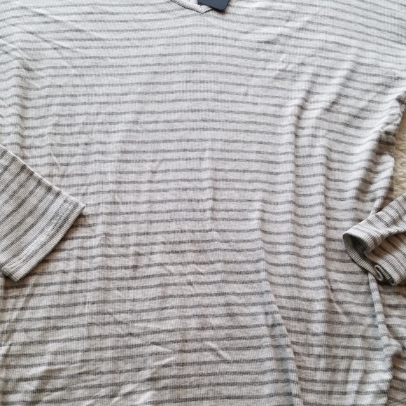 🌈 Long sleeve Gray tee size Large One Clothing LA - Picture 5 of 6